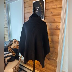 Wilfred Free Italian yarn poncho size small